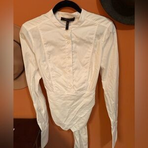 BCBG tuxedo tie back shirt women's